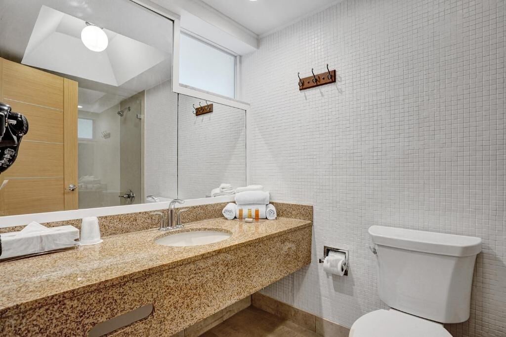 Photo of Bathroom in Galt Mile