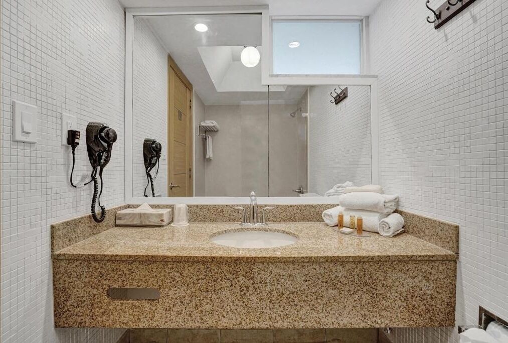 Photo of Bathroom in Galt Mile