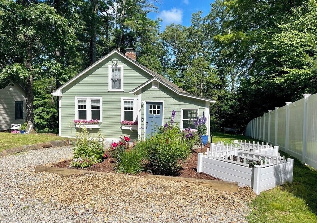 Photo of Outdoor in Brimfield