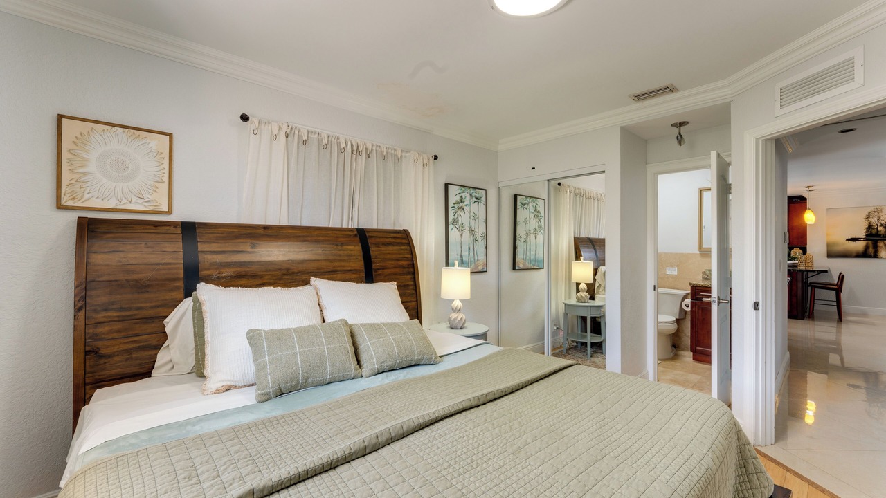 Photo of Bedroom in Deerfield Beach