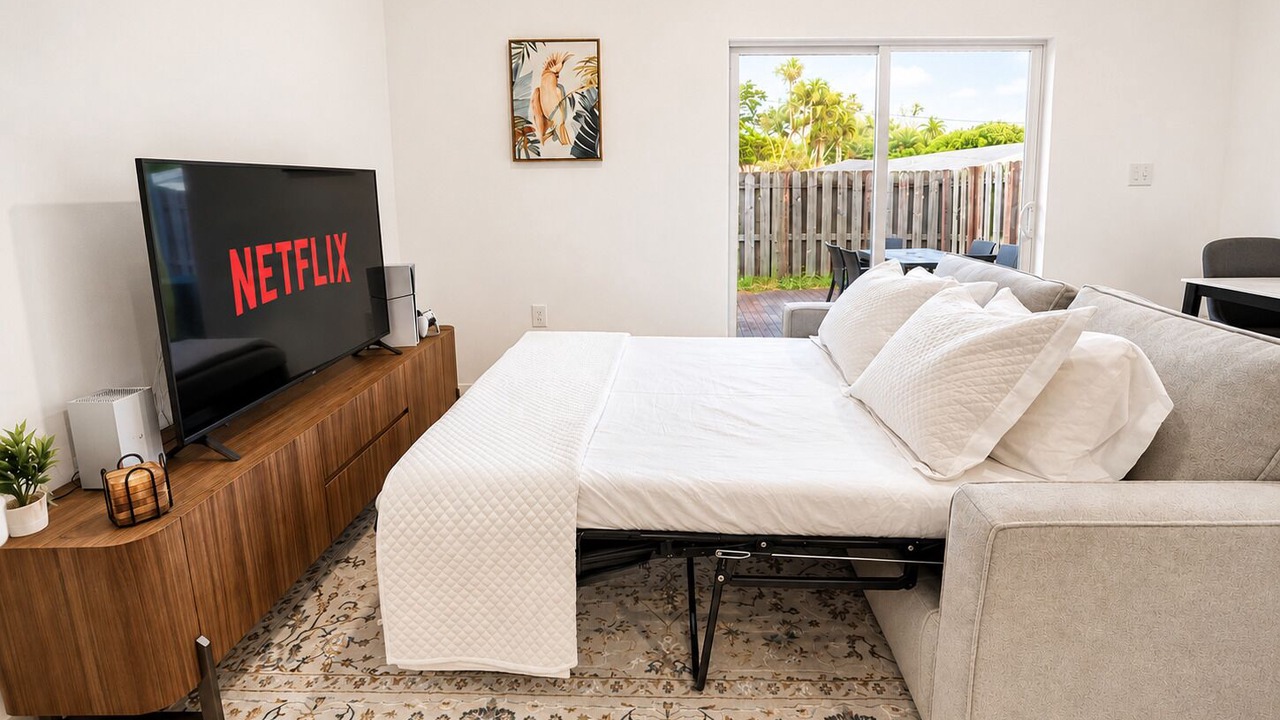 Photo of Bedroom in Golden Glades
