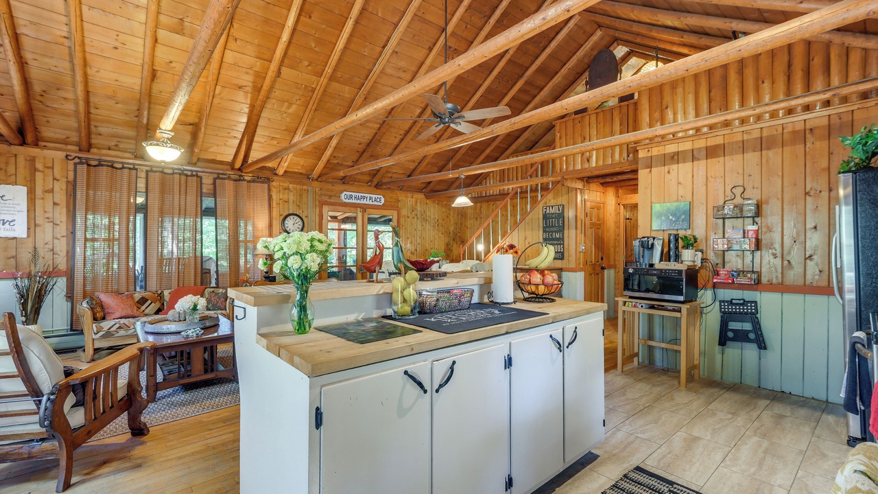 Photo of Livingroom in Chesapeake Ranch Estates-Drum Point