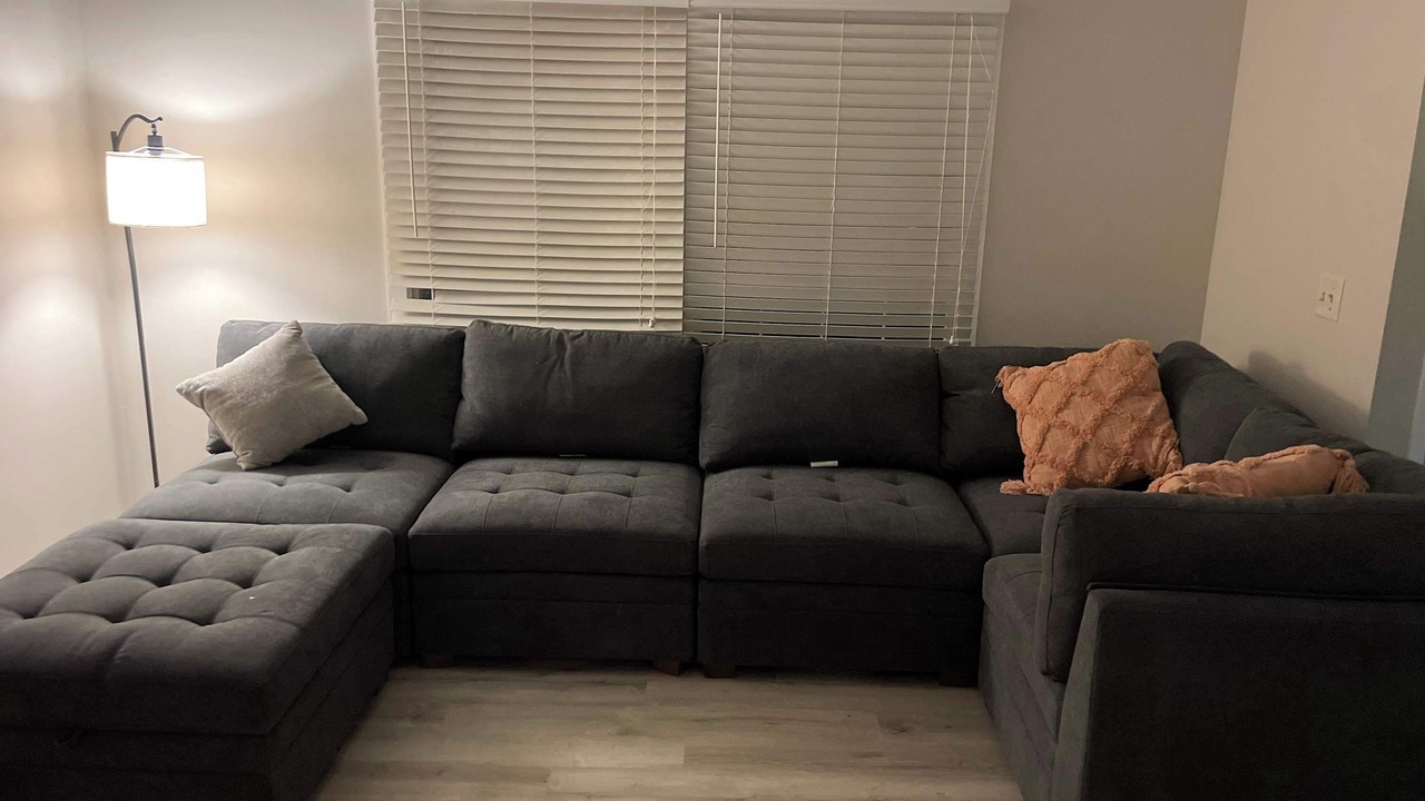 Photo of Livingroom in State College