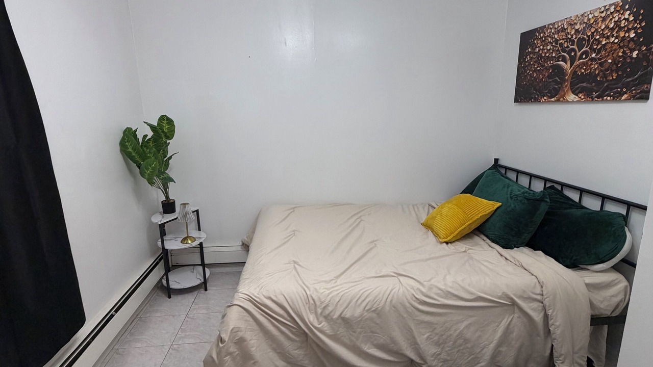 Photo of Bedroom in Ironbound District
