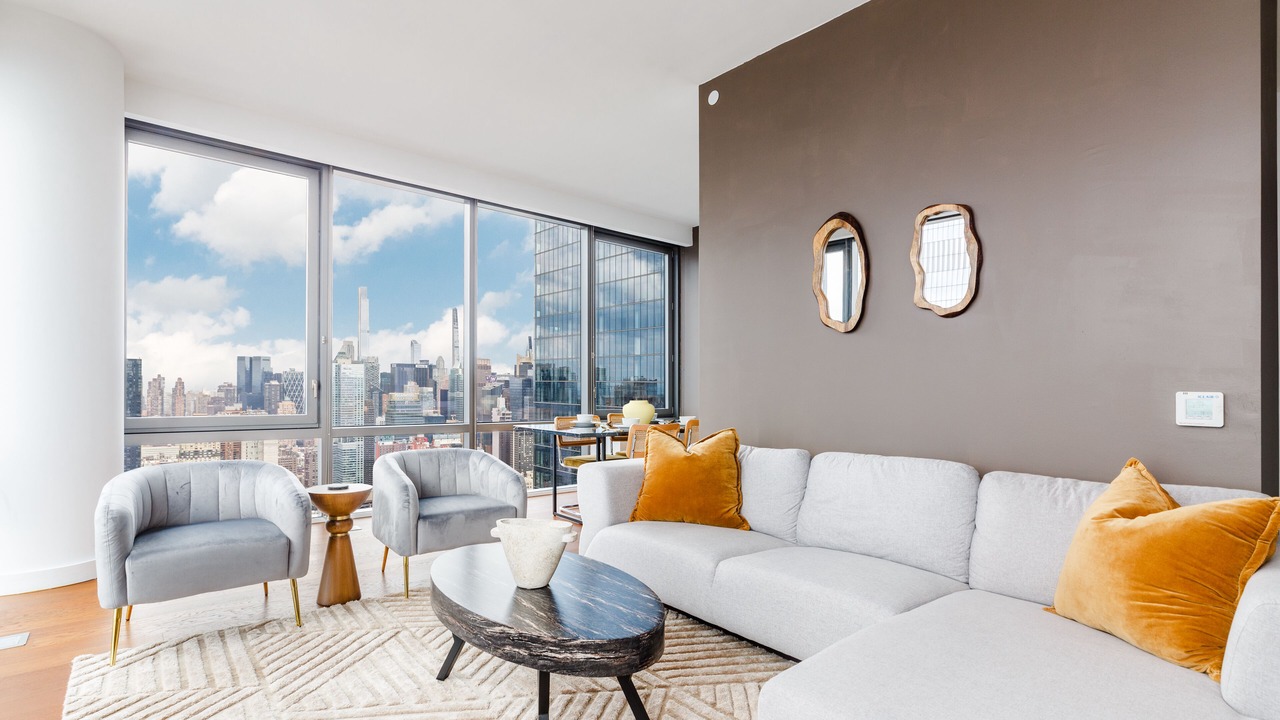 Photo of Livingroom in Theater District