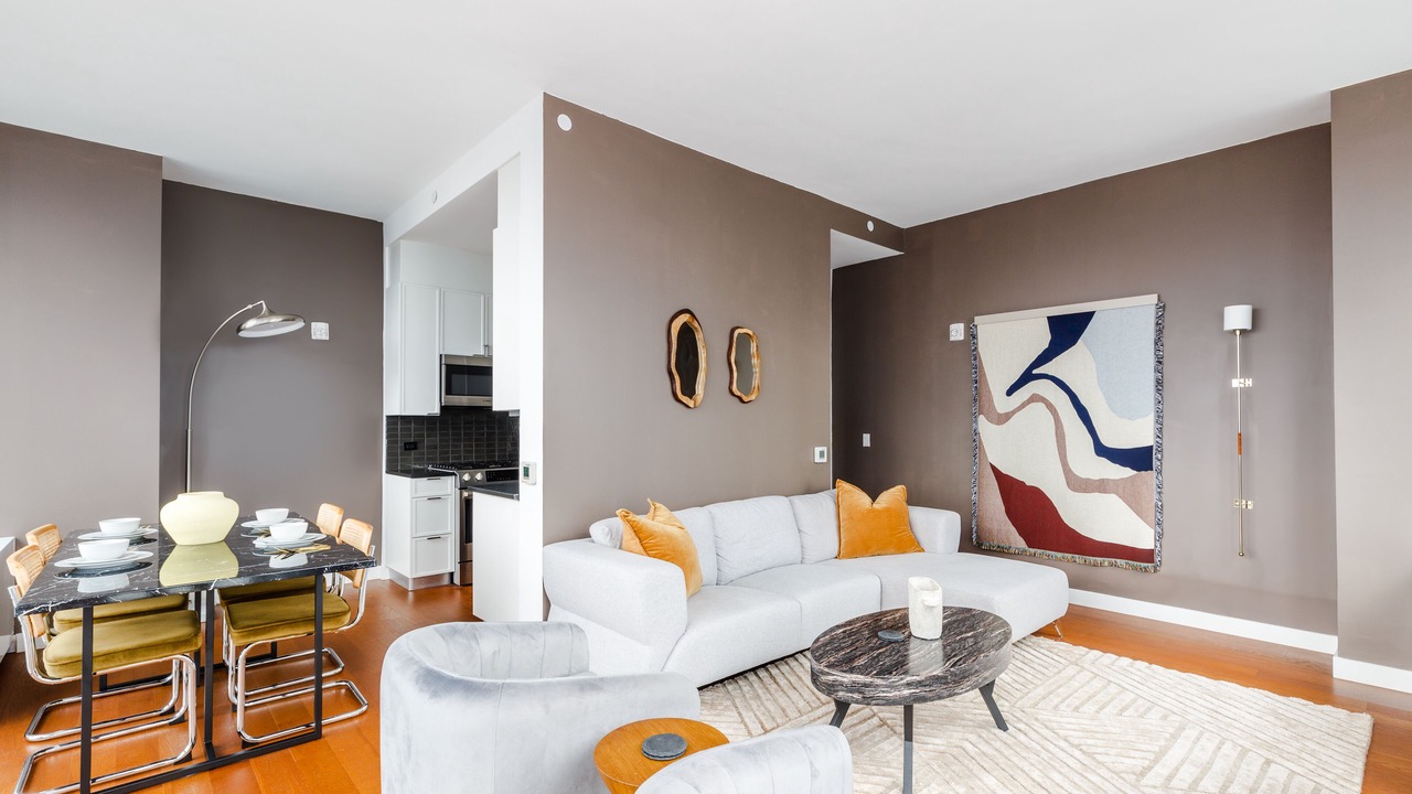 Photo of Livingroom in Theater District