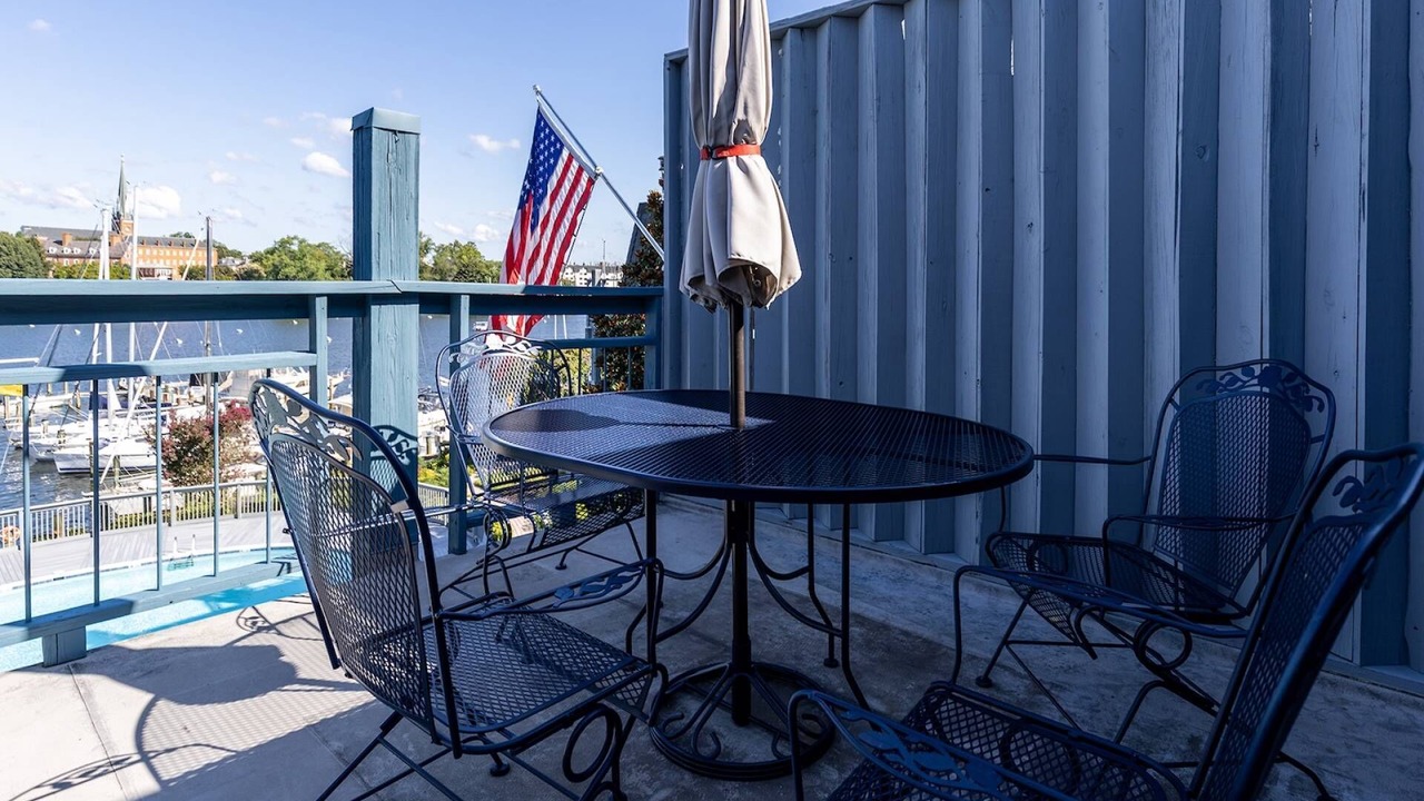 Photo of Patio Balcony in Eastport