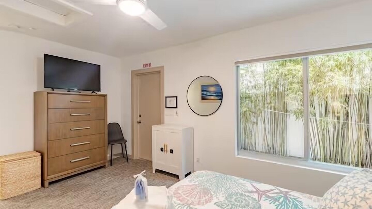 Photo of Bedroom in Lauderdale-by-the-Sea
