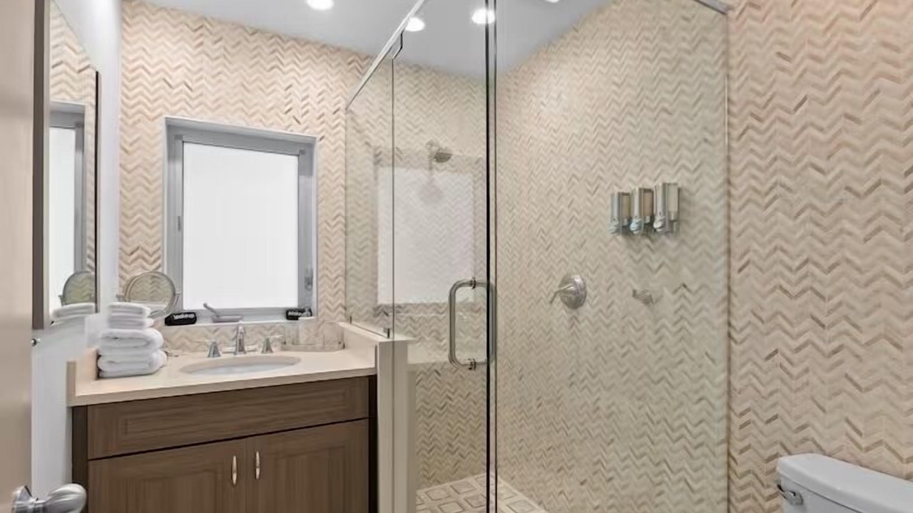 Photo of Bathroom in Lauderdale-by-the-Sea