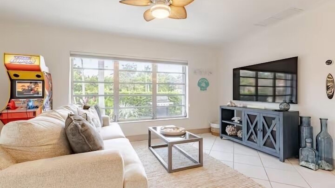 Photo of Livingroom in Lauderdale-by-the-Sea