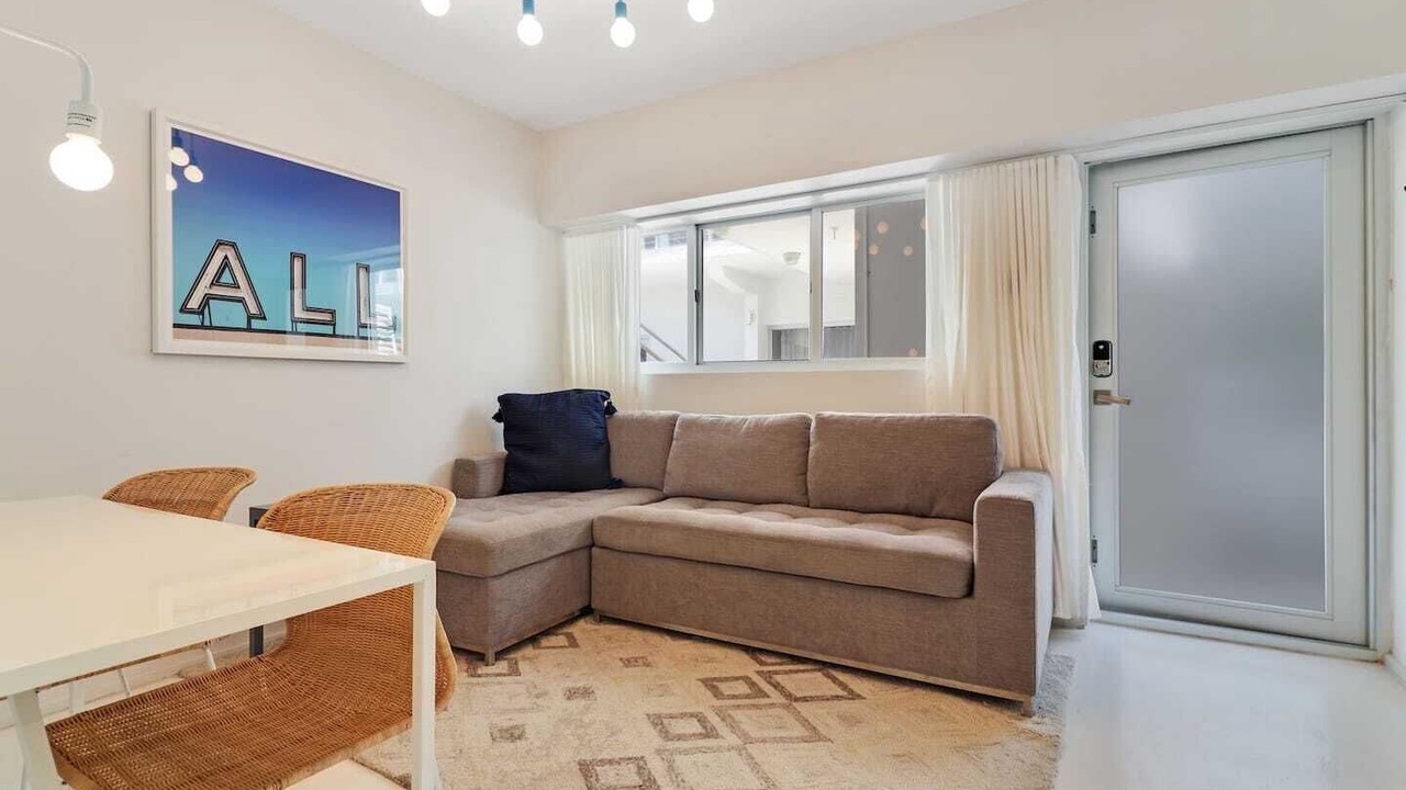 Photo of Livingroom in South Pointe