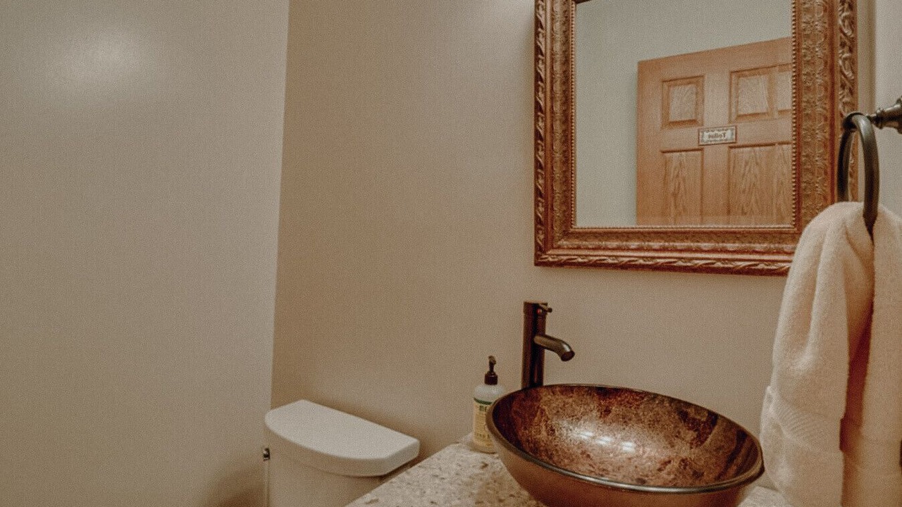 Photo of Bathroom in Oakpark
