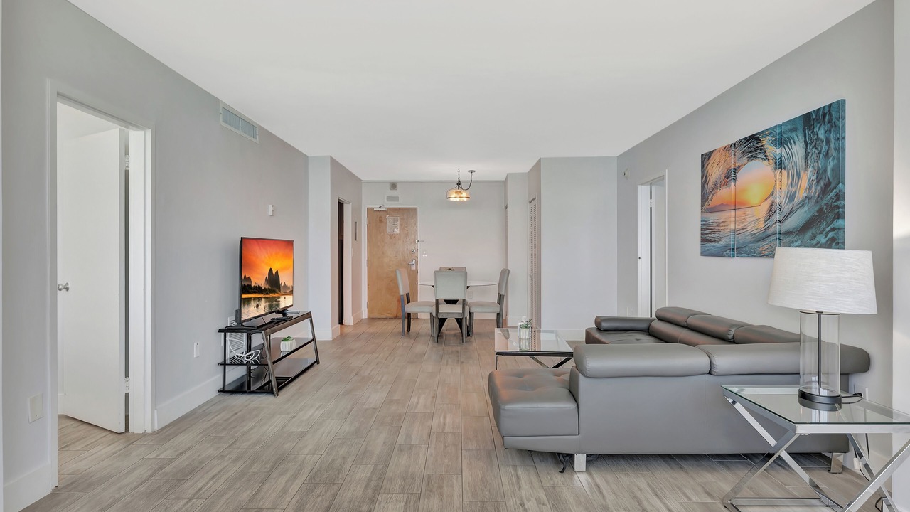 Photo of Livingroom in Bermuda Riviera