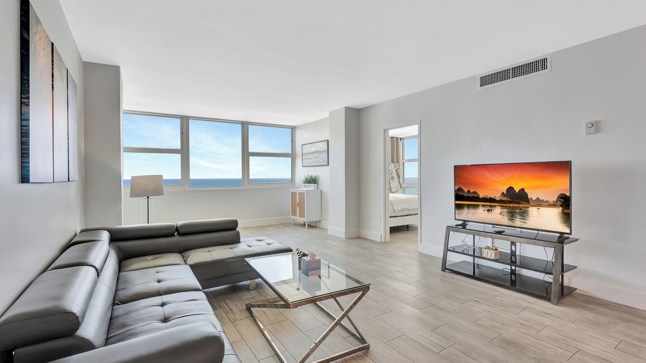 Photo of Livingroom in Bermuda Riviera