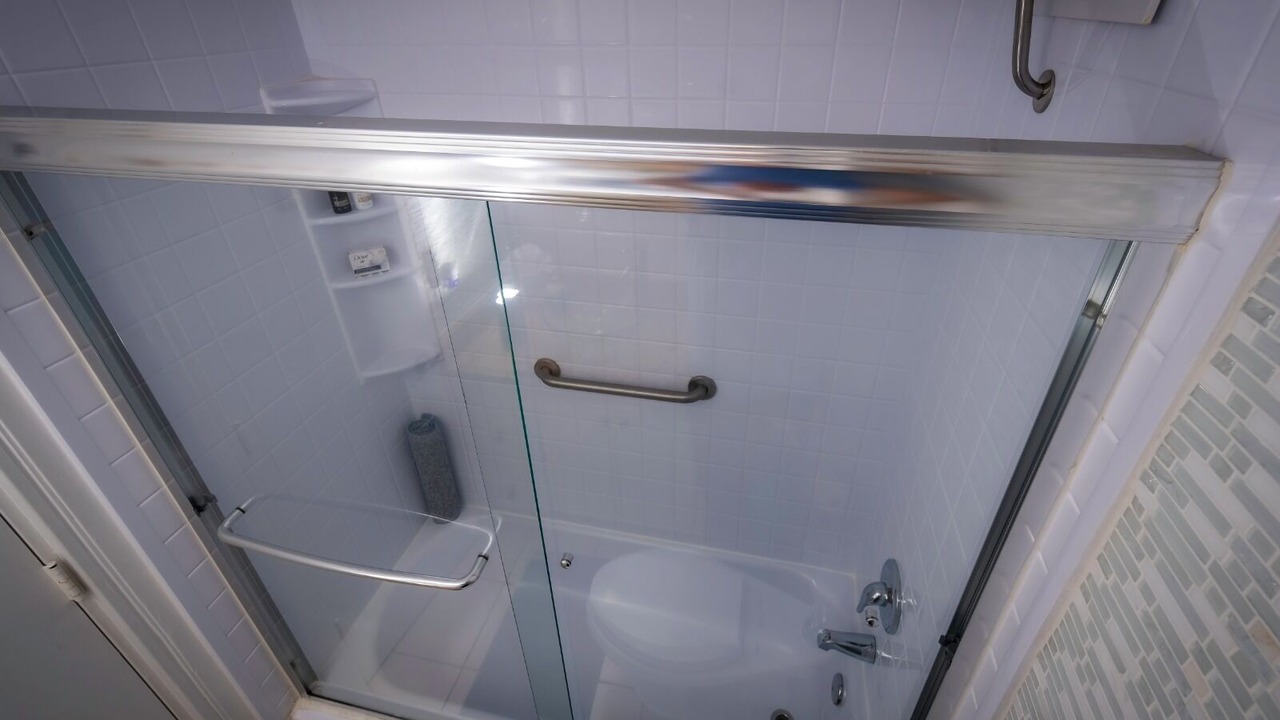 Photo of Bathroom in Bermuda Riviera