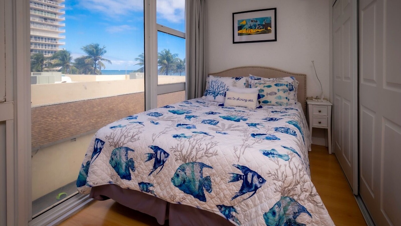 Photo of Bedroom in Bermuda Riviera