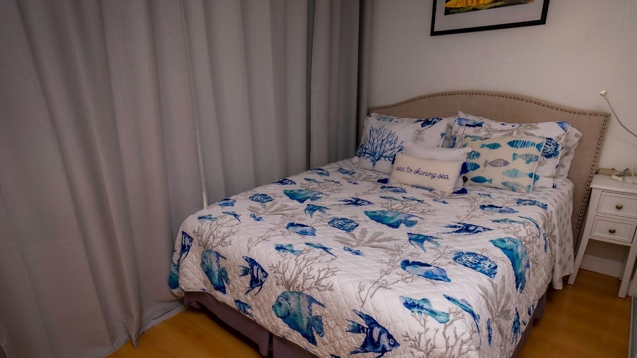 Photo of Bedroom in Bermuda Riviera