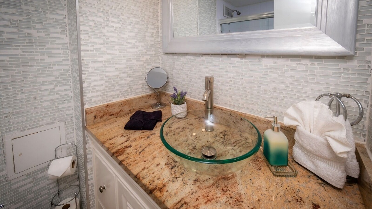 Photo of Bathroom in Bermuda Riviera