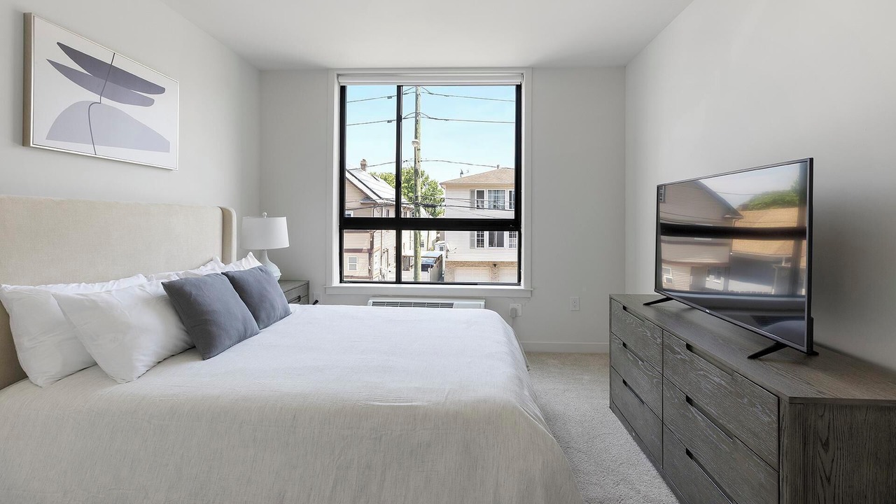 Photo of Bedroom in Carteret