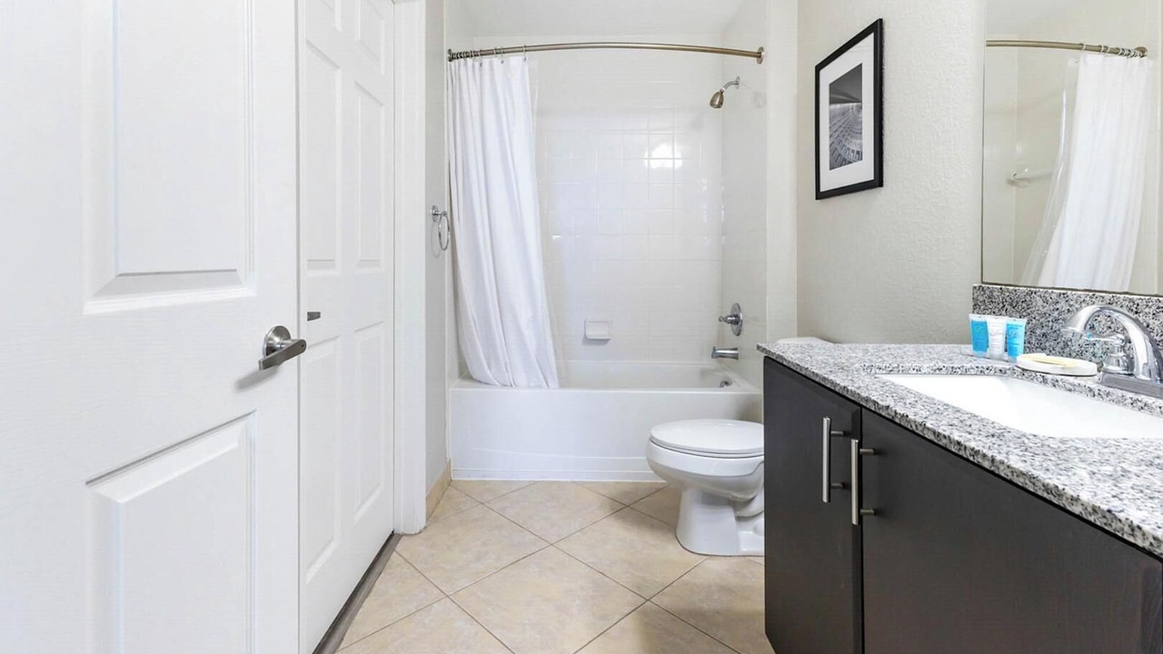 Photo of Bathroom in Miramar