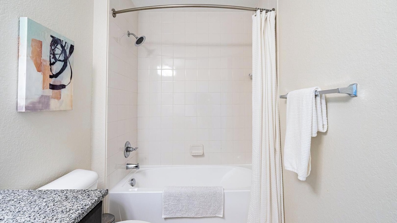 Photo of Bathroom in Miramar