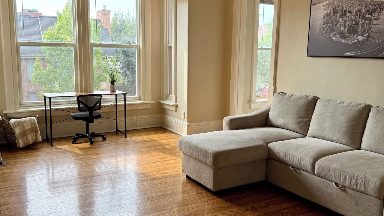 Photo of Livingroom in Central Business District