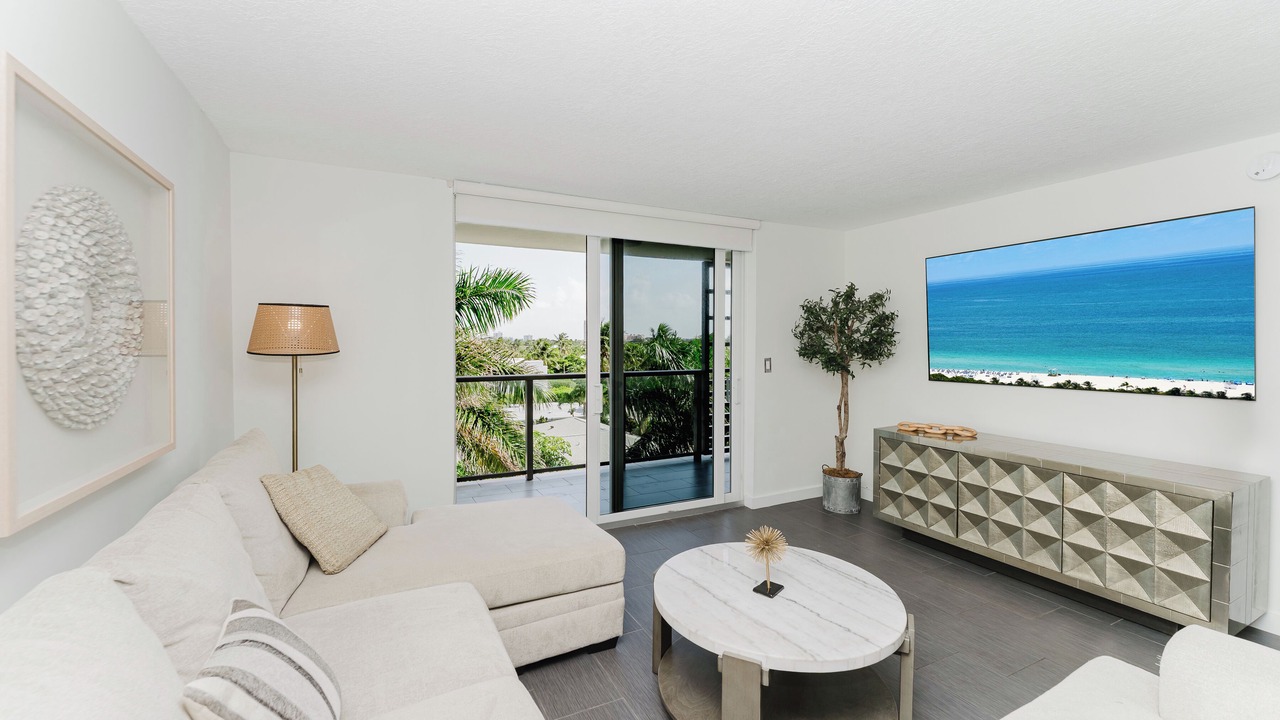 Photo of Livingroom in Boca Raton