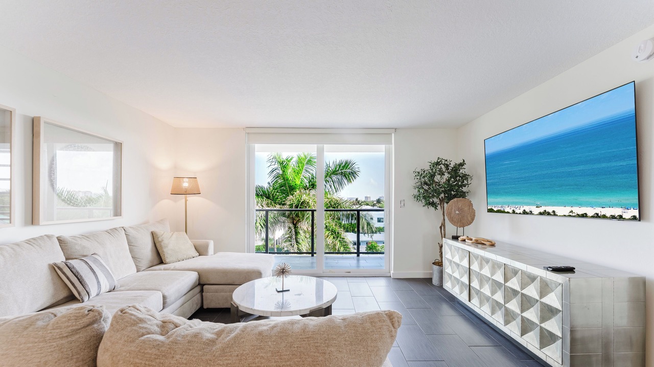 Photo of Livingroom in Boca Raton