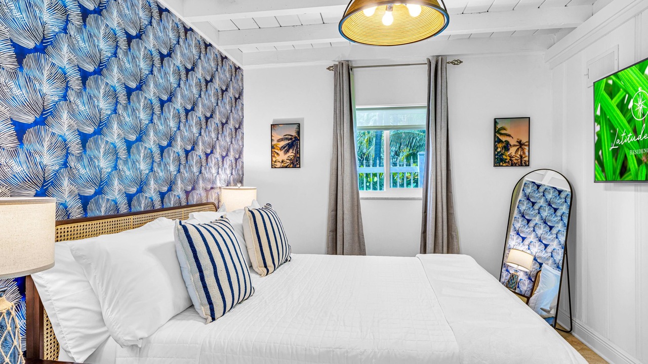 Photo of Bedroom in Lauderdale Beach