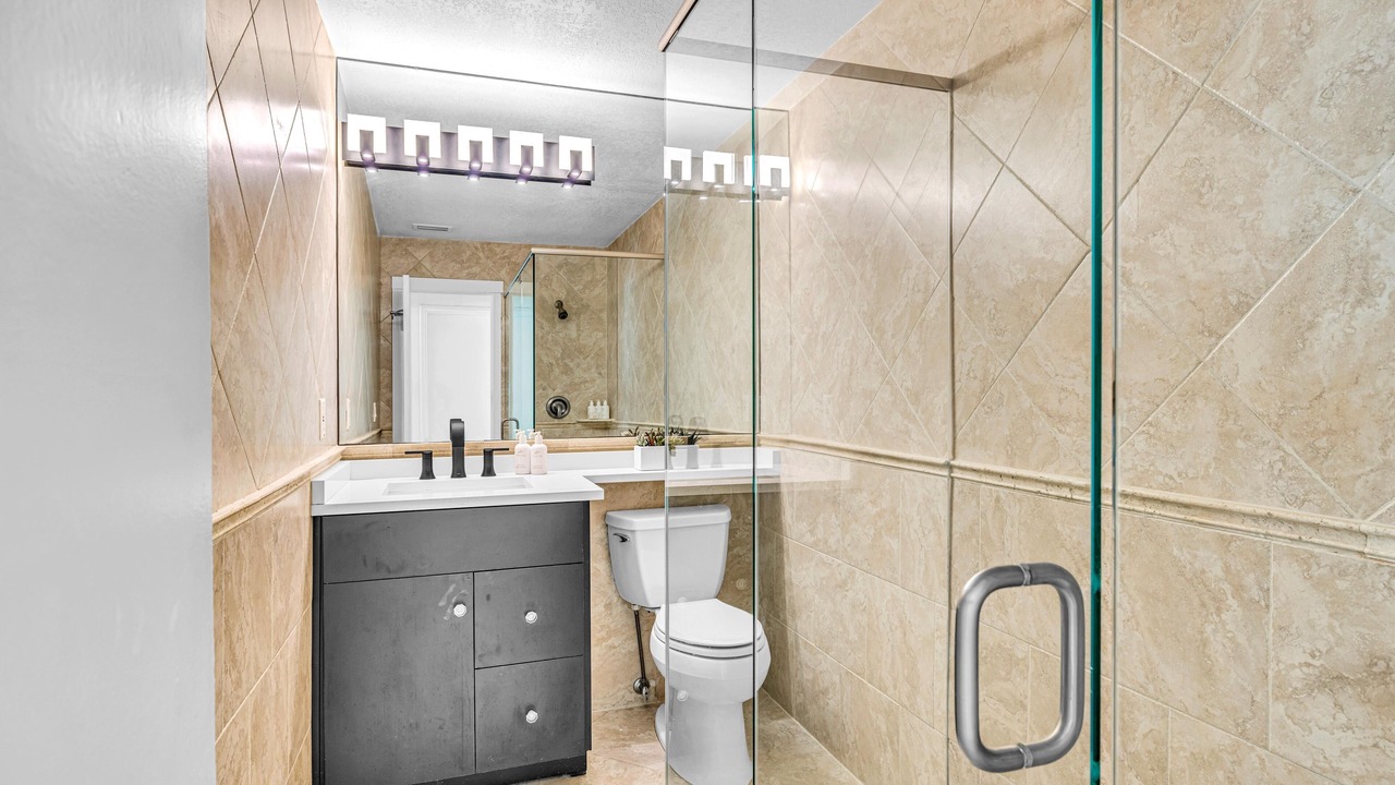 Photo of Bathroom in Lauderdale Beach