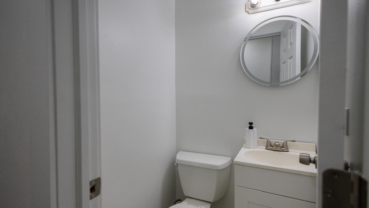 Photo of Bathroom in Allapattah