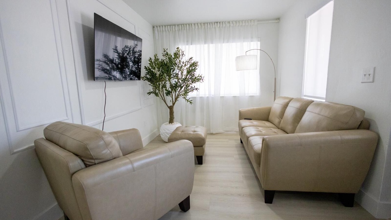 Photo of Livingroom in Allapattah