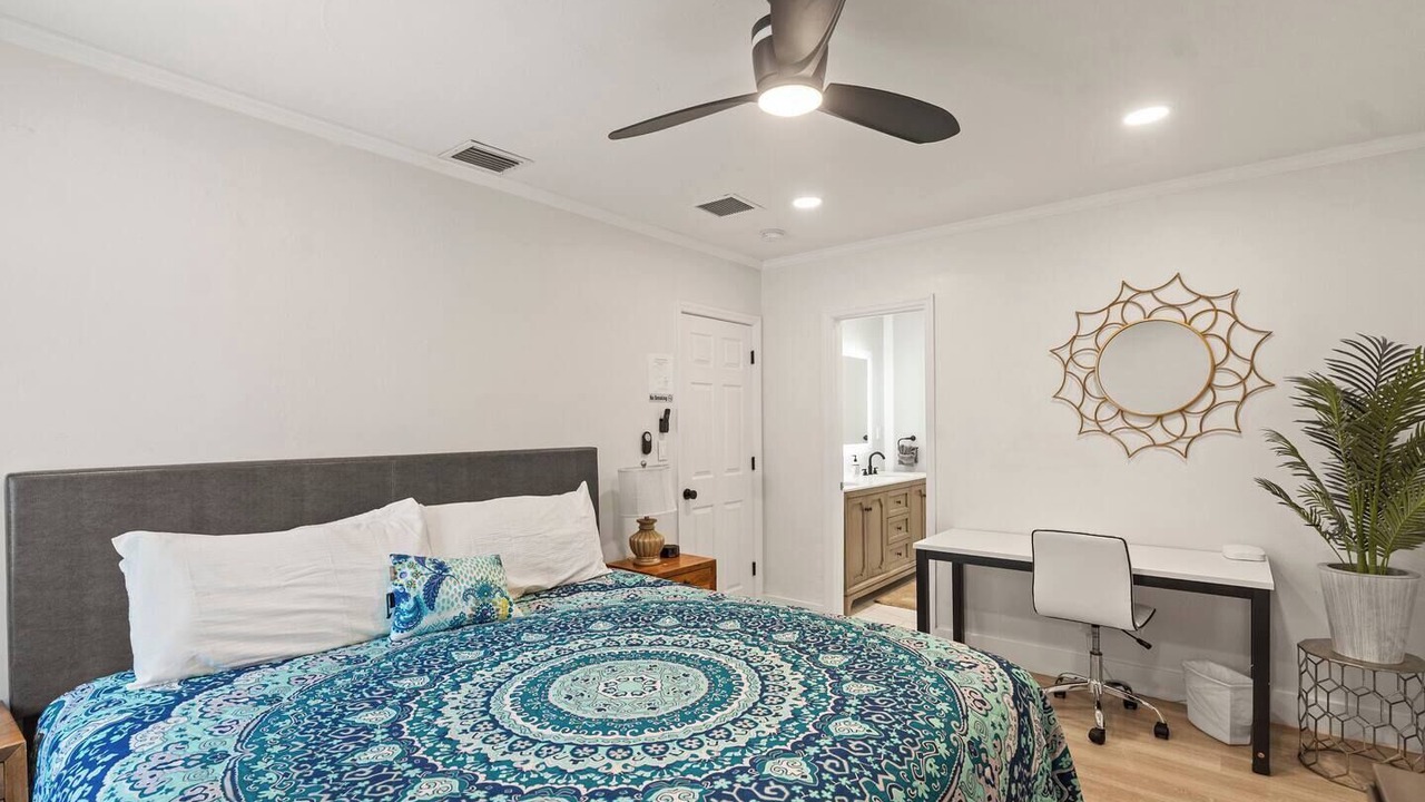 Photo of Bedroom in Lauderdale Beach