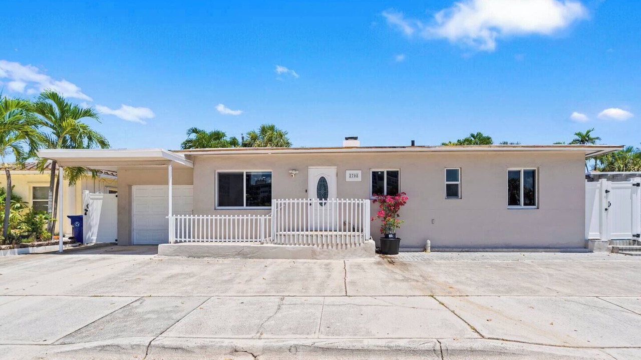 Photo of Outdoor in Lauderdale Beach