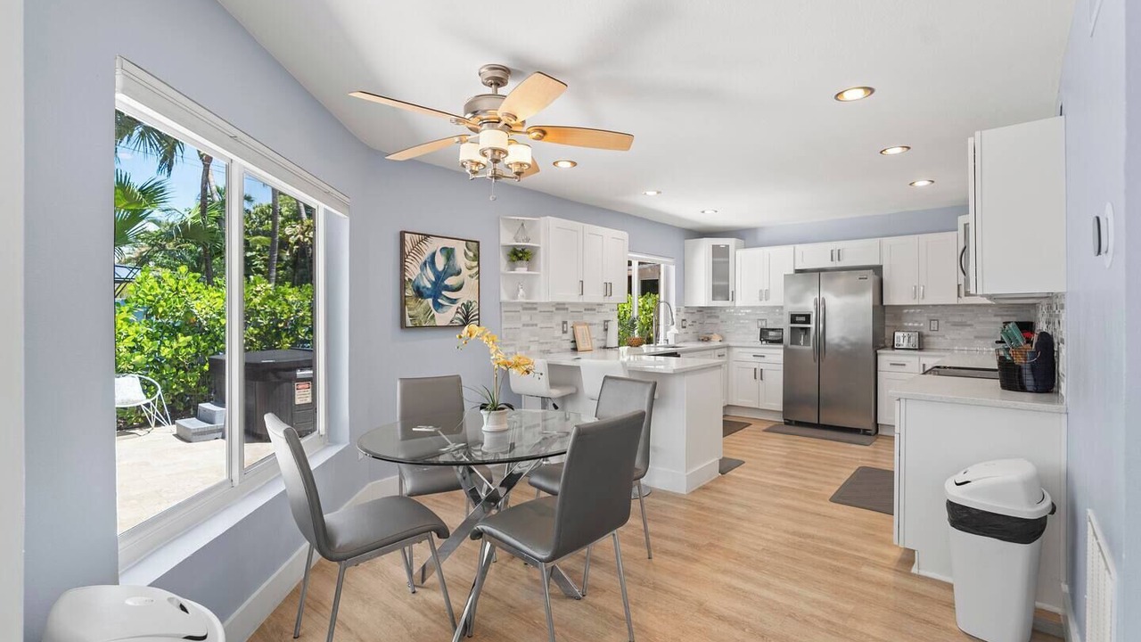 Photo of Kitchen in Lauderdale Beach