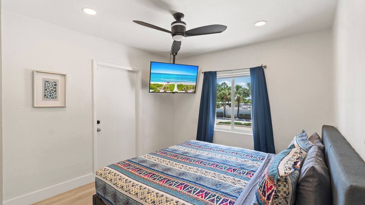 Photo of Bedroom in Lauderdale Beach