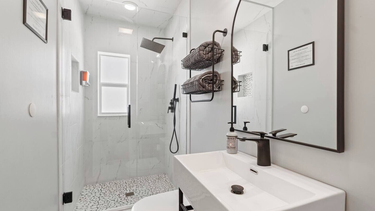 Photo of Bathroom in Lauderdale Beach