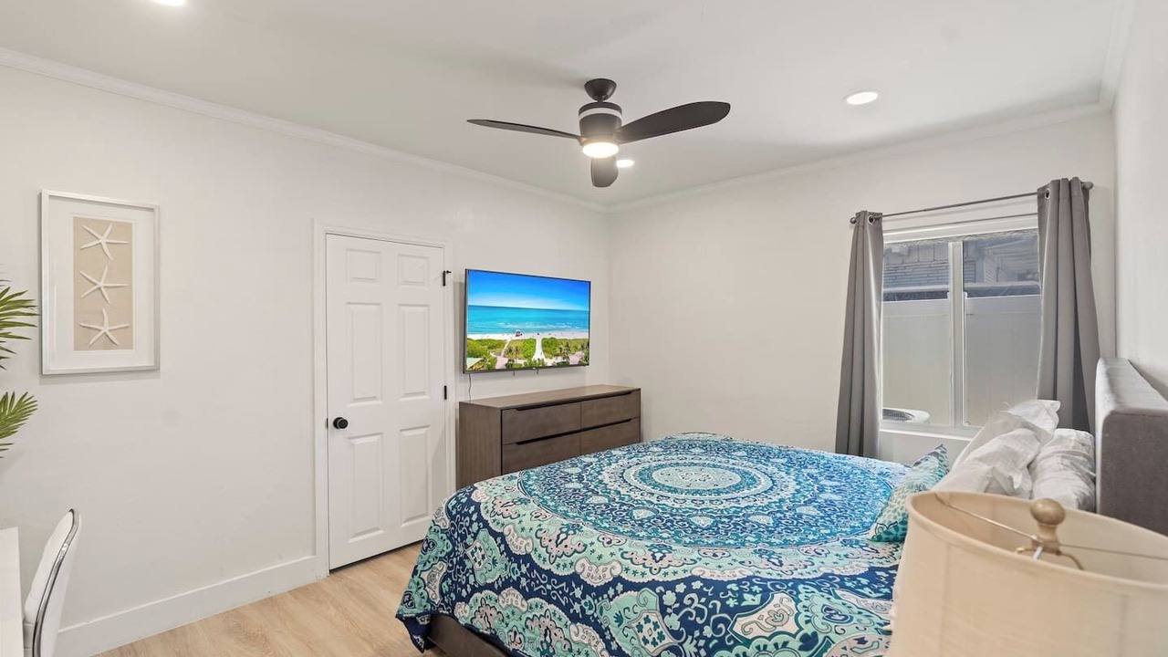Photo of Bedroom in Lauderdale Beach