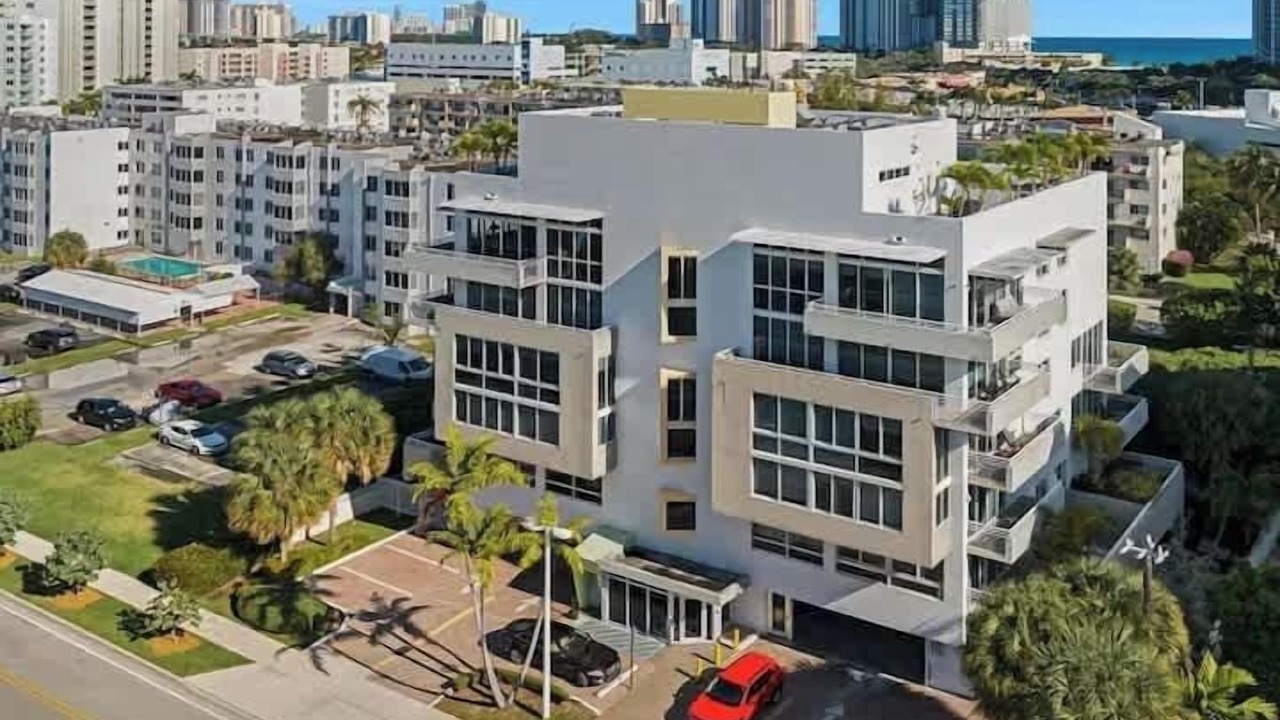 Photo of Outdoor in Sunny Isles Beach