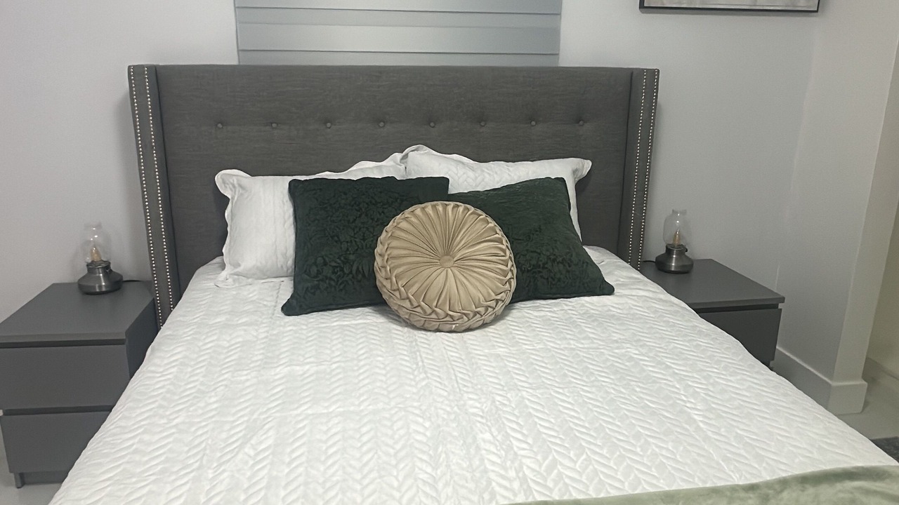 Photo of Bedroom in Hialeah