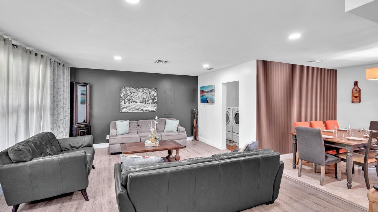 Photo of Livingroom in Highland Garden