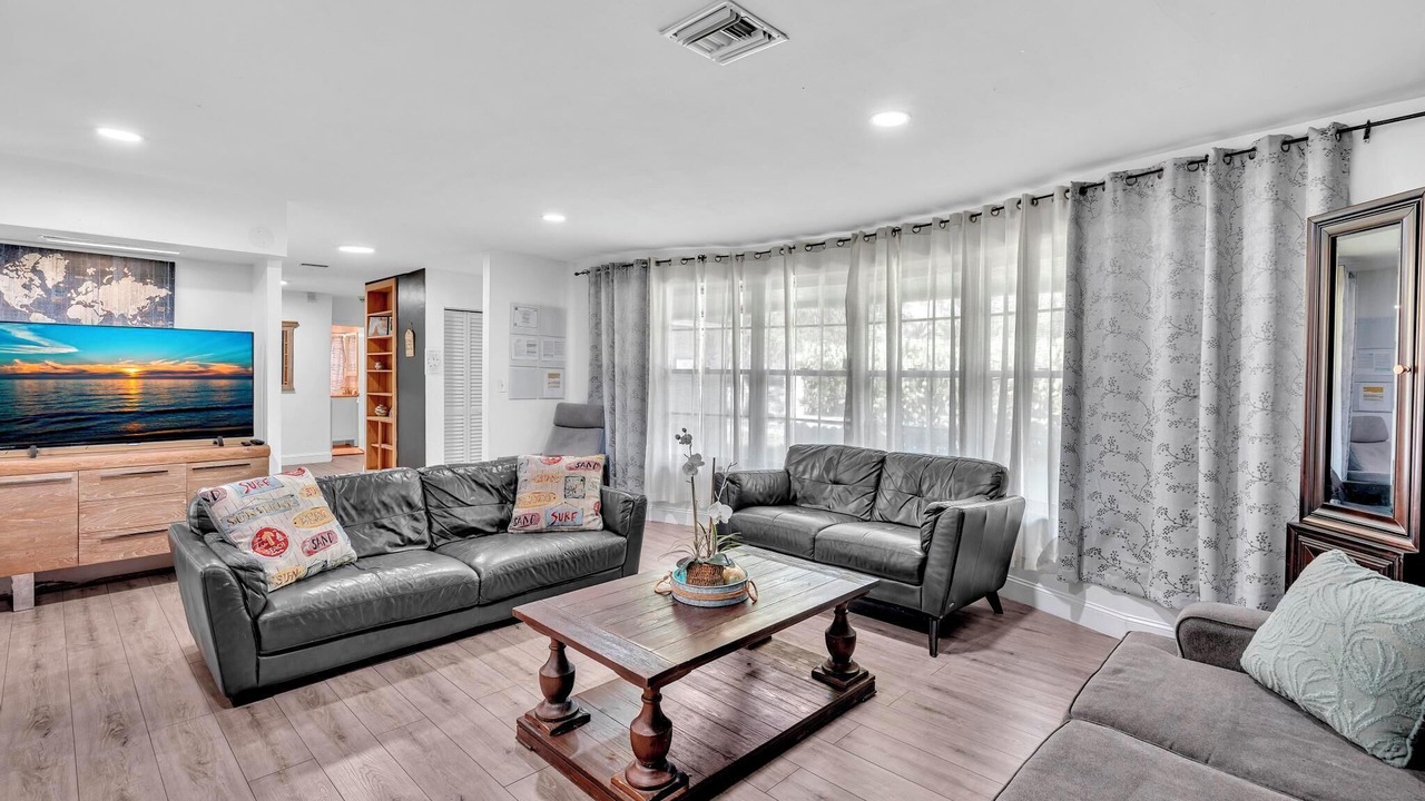 Photo of Livingroom in Highland Garden