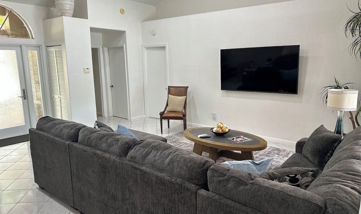 Photo of Livingroom in Tropic Palms