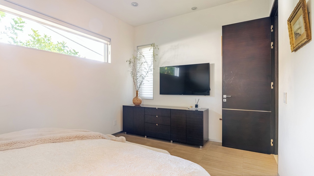 Photo of Bedroom in Hollywood Hills West