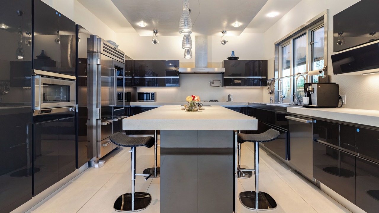 Photo of Kitchen in Hollywood Hills West