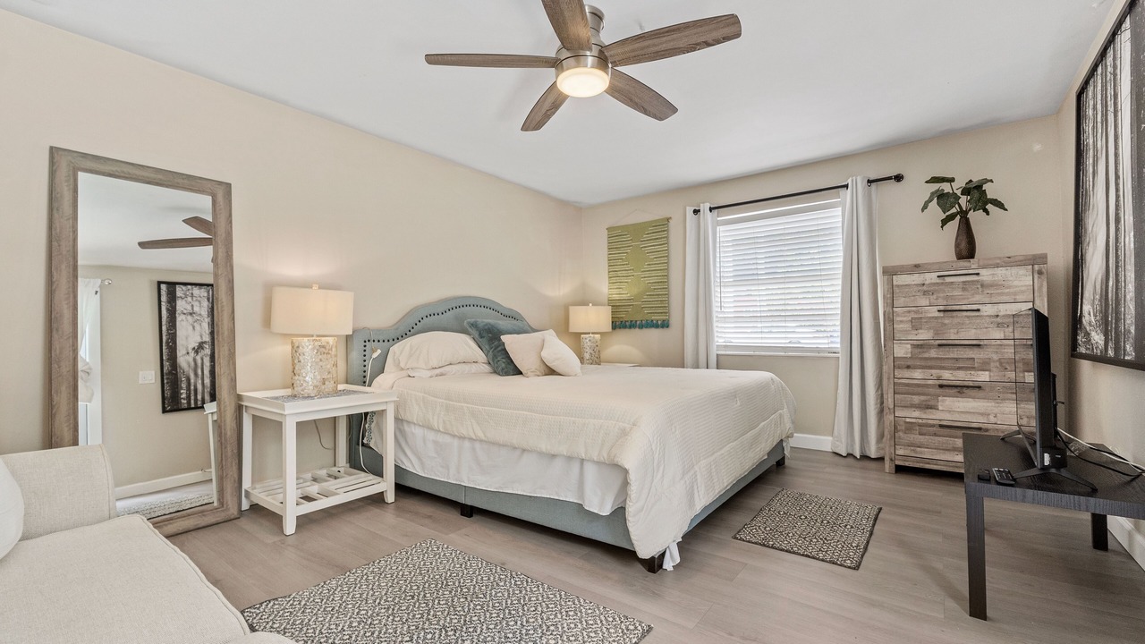 Photo of Bedroom in Riverside Park