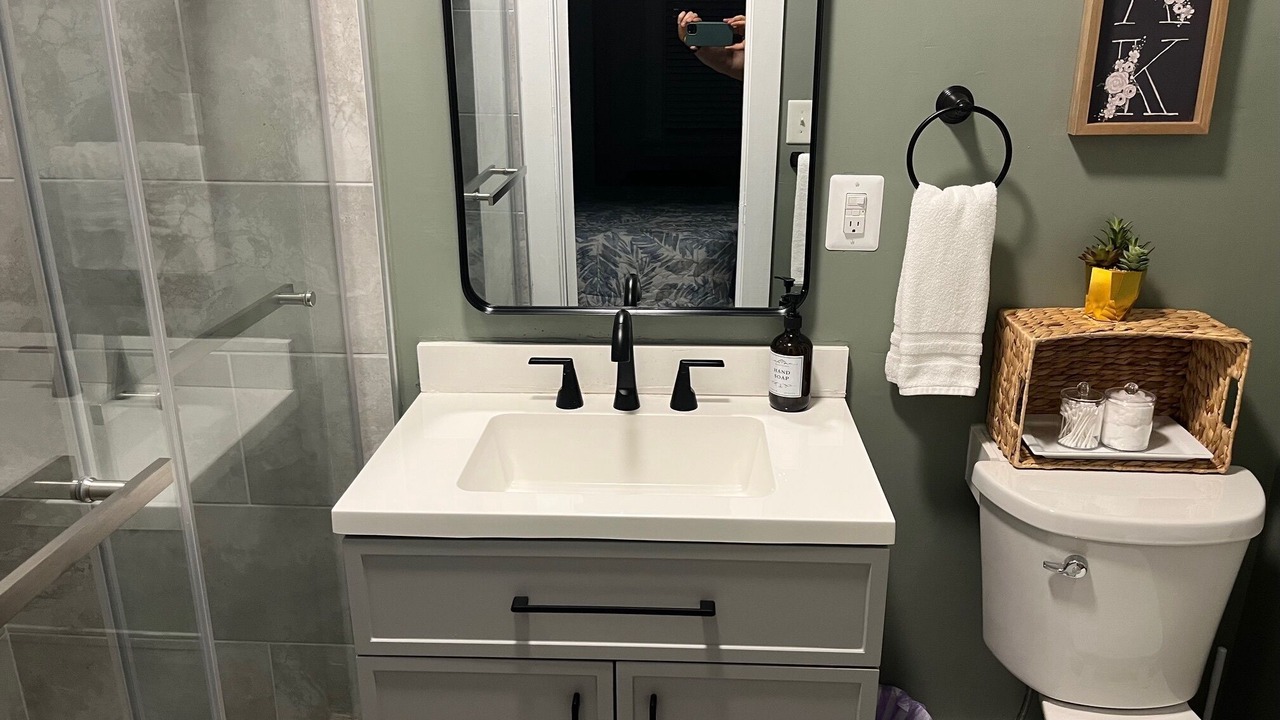 Photo of Bathroom in Fan District