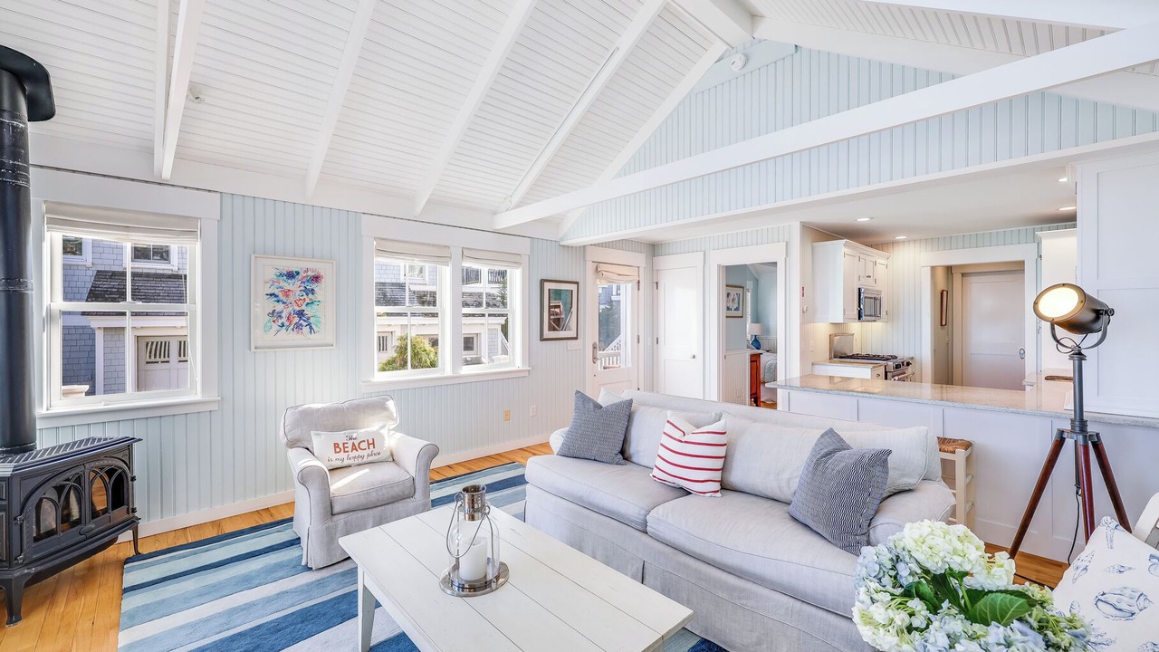 Photo of Livingroom in Provincetown