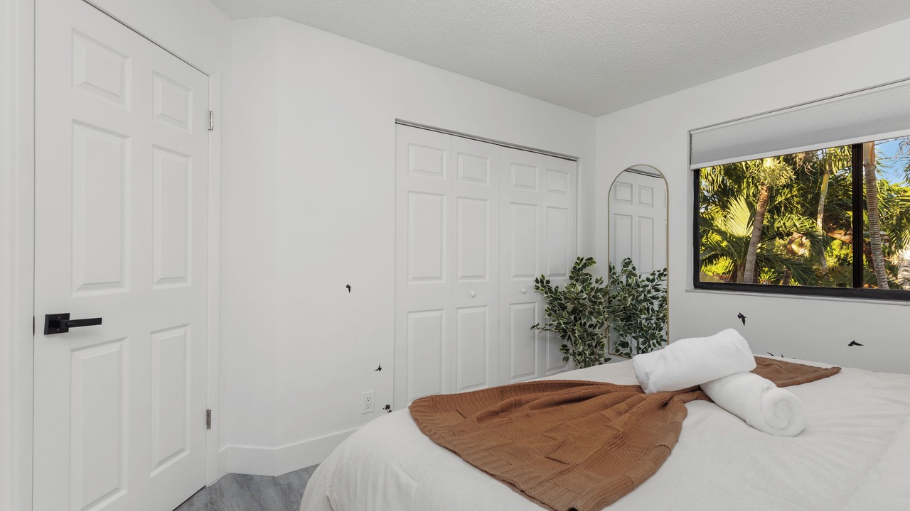 Photo of Bedroom in Deerfield Beach
