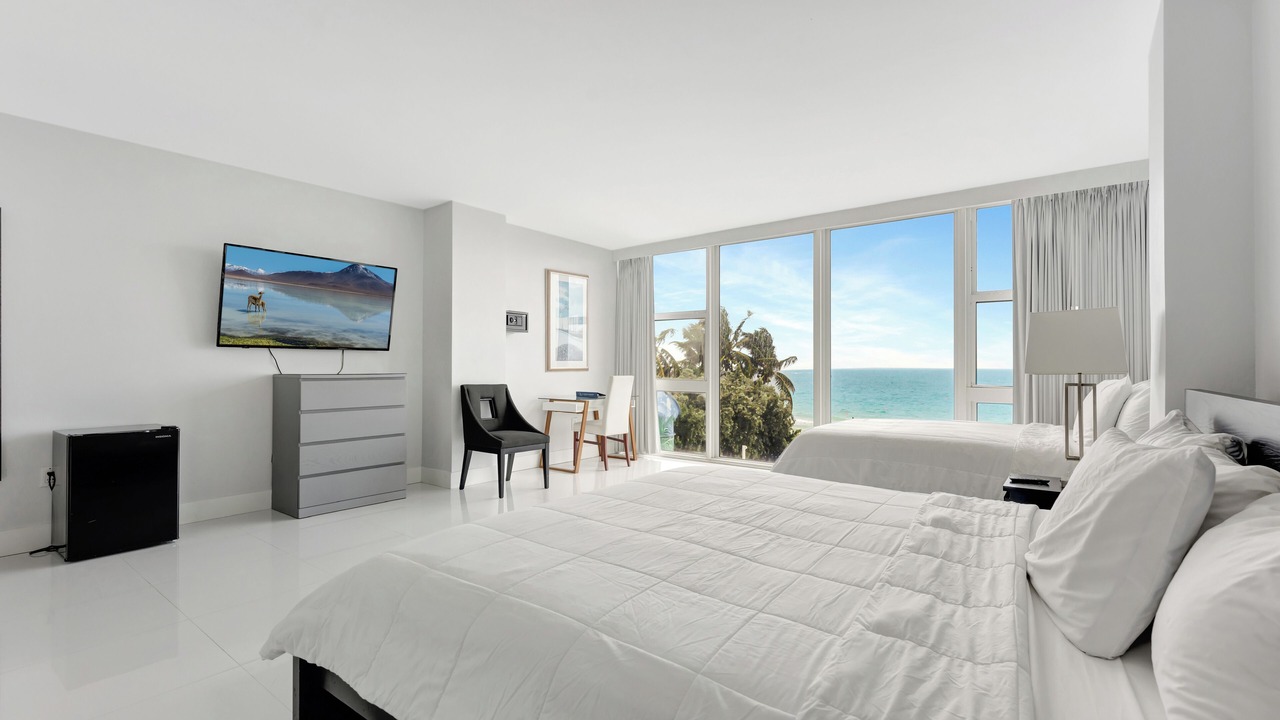 Photo of Bedroom in Bermuda Riviera